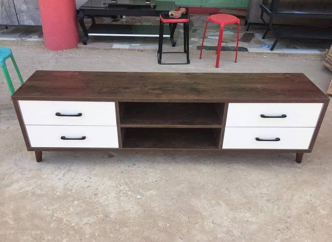 Morden TV Stand with 4 Drawers